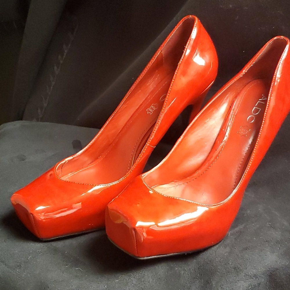 SQUARE TOE ALDO RED PATENT PU PUMPS 9